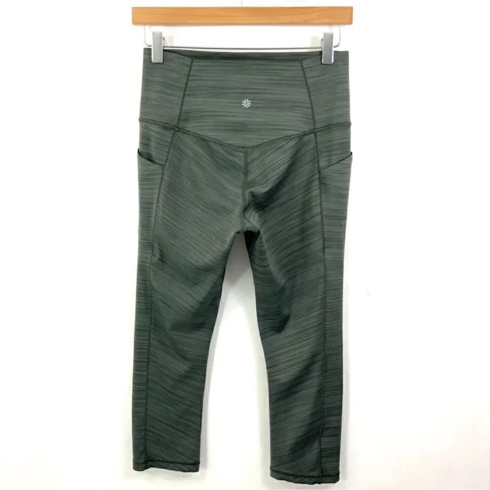 Athleta Salutation II Stash Pocket Capri Green S